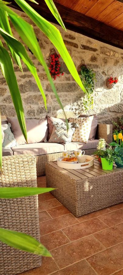 Apartment In The Smallest Town In The World Hum المظهر الخارجي الصورة