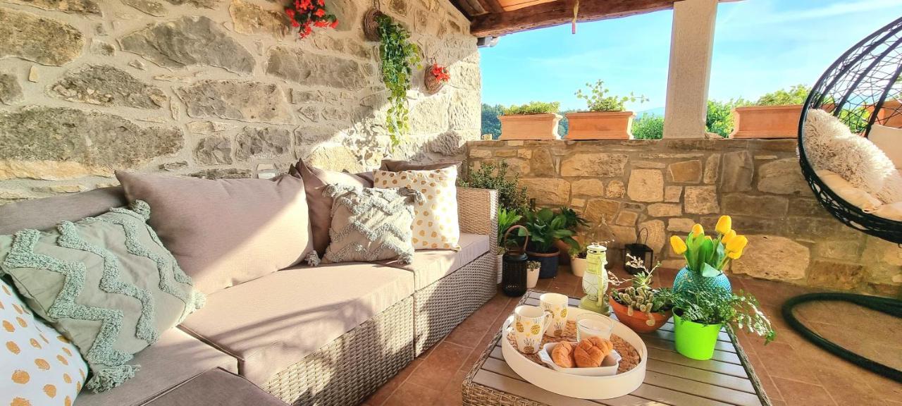 Apartment In The Smallest Town In The World Hum المظهر الخارجي الصورة
