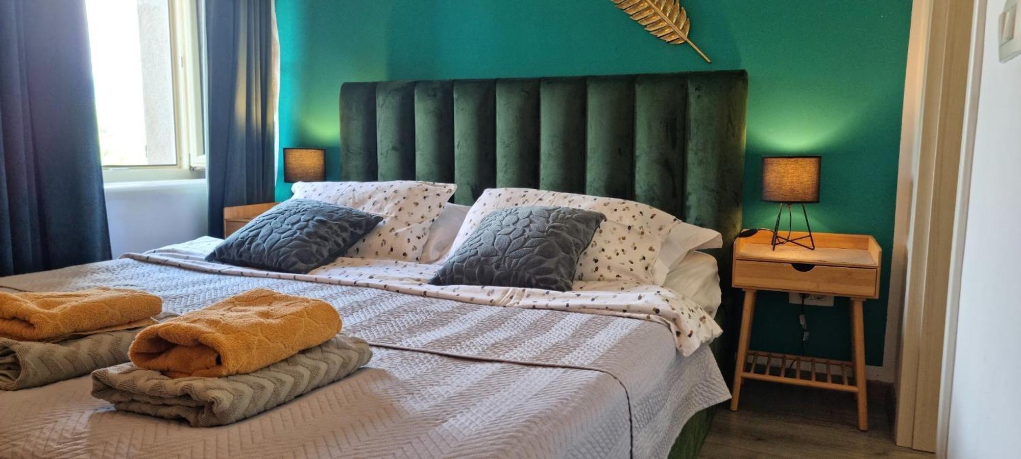 Apartment In The Smallest Town In The World Hum المظهر الخارجي الصورة