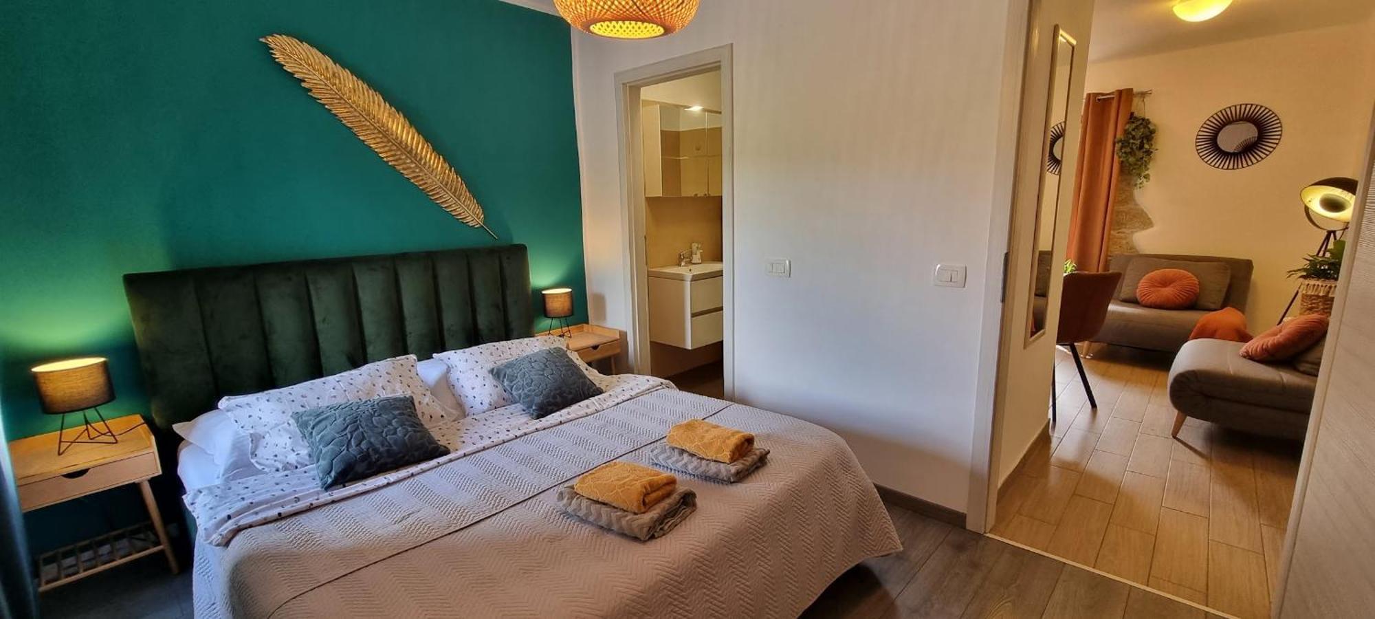 Apartment In The Smallest Town In The World Hum المظهر الخارجي الصورة