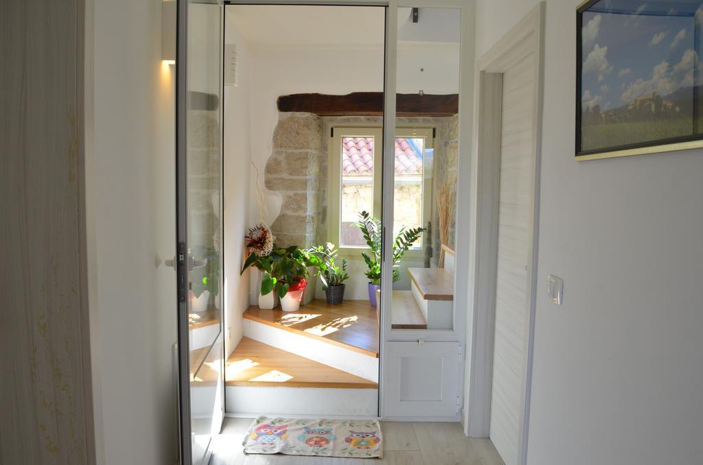 Apartment In The Smallest Town In The World Hum المظهر الخارجي الصورة